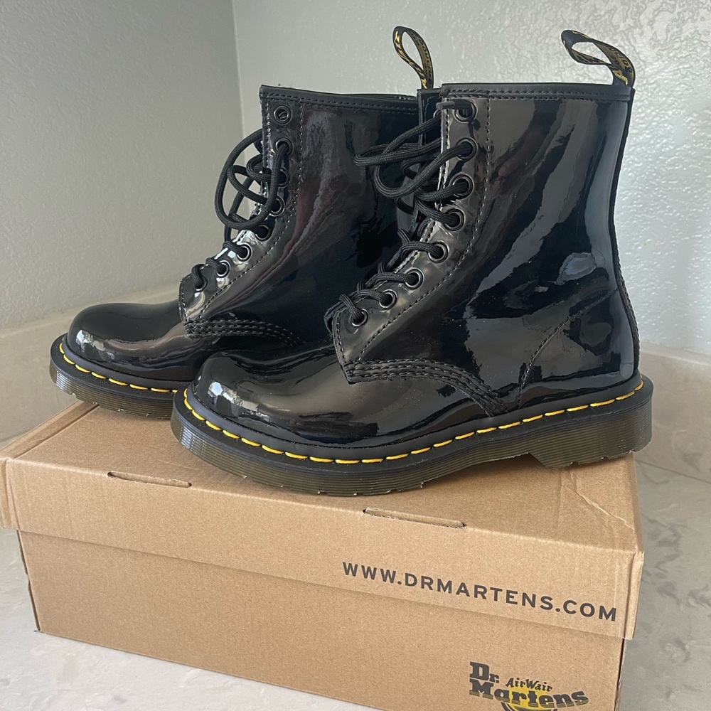 Dr. Martens 1460 womens patent leather lace up boots